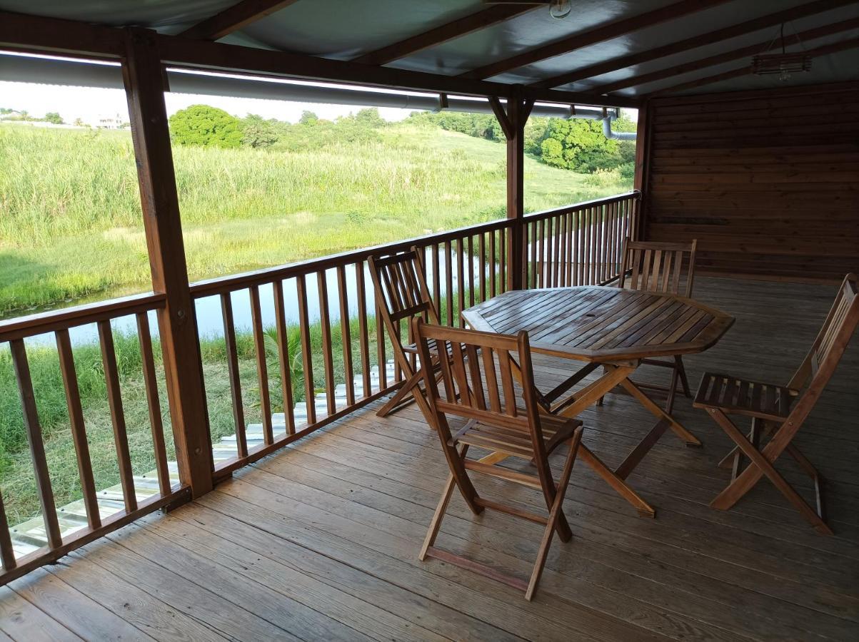 Gwada Kitesurf Camp Sainte-Anne (Grande-Terre) Exterior photo